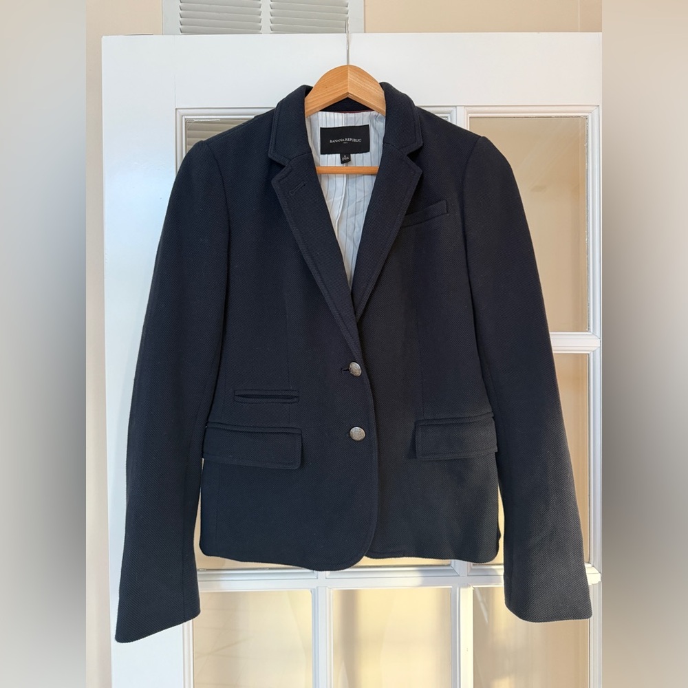 Banana Republic - Navy Blazer - US Size 6